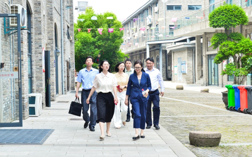 蕪湖市副市長朱的娥一行來園調研